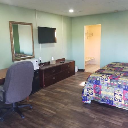 Trailway Motel - Феървю Хайтс Екстериор снимка